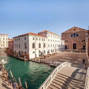 san-lorenzo-apartments-5054.hotelslidodijesolo.com/
